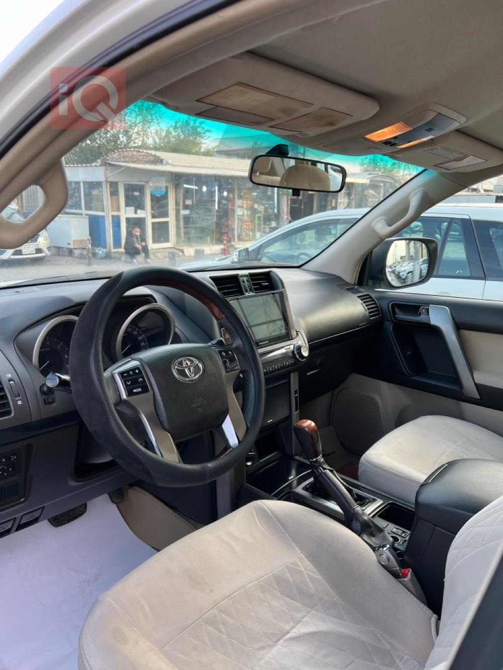 تۆیۆتا لاندكروزر پرادۆ